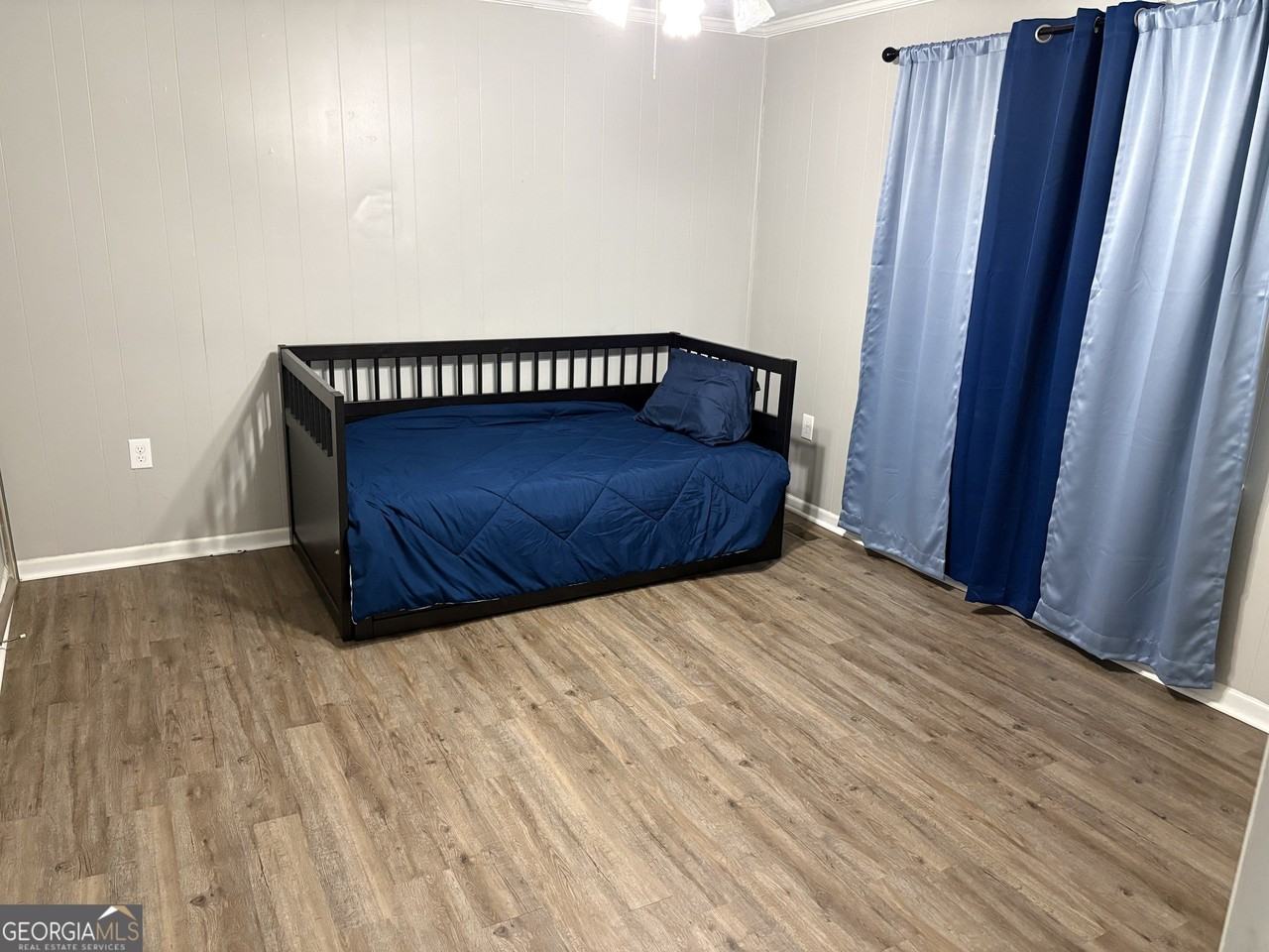 19 Helms St - Photo 6 of 10