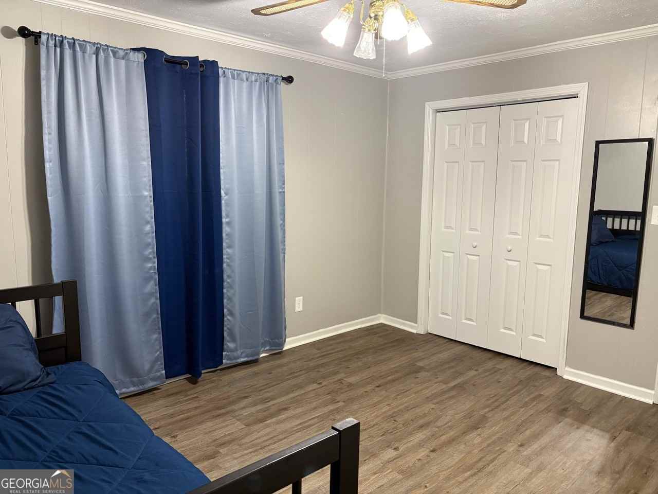 19 Helms St - Photo 7 of 10