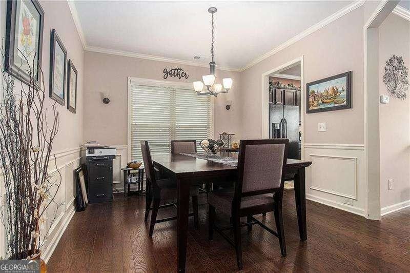 2530 Thackery Ct - Photo 5 of 16