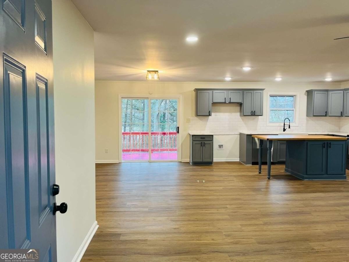 502 Bavarian Dr - Photo 2 of 24