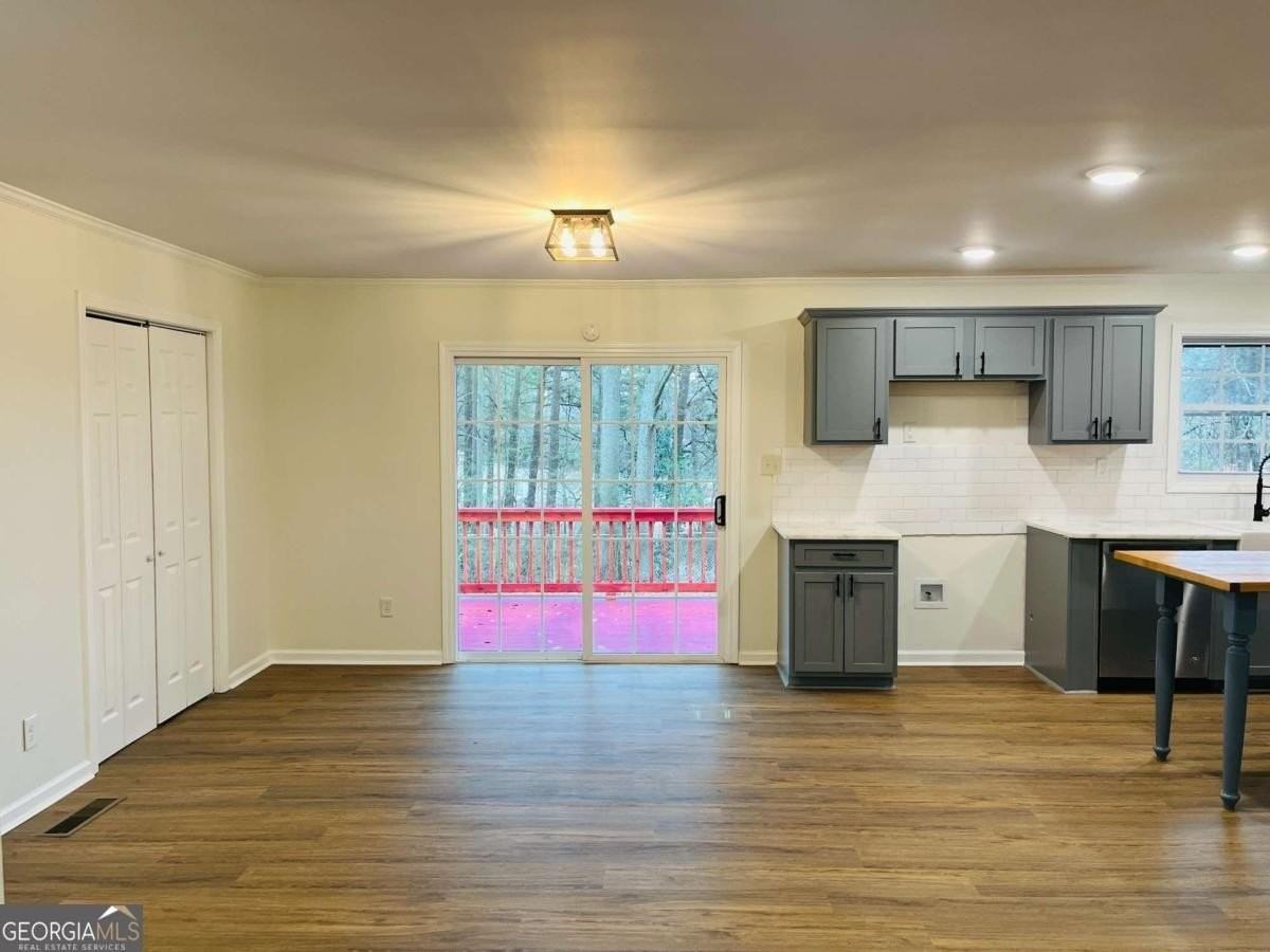 502 Bavarian Dr - Photo 6 of 24