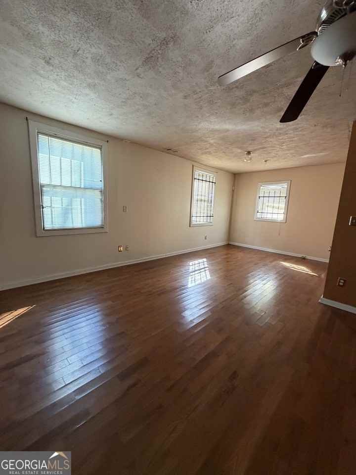 2002 Chicago Ave Nw - Photo 2 of 10