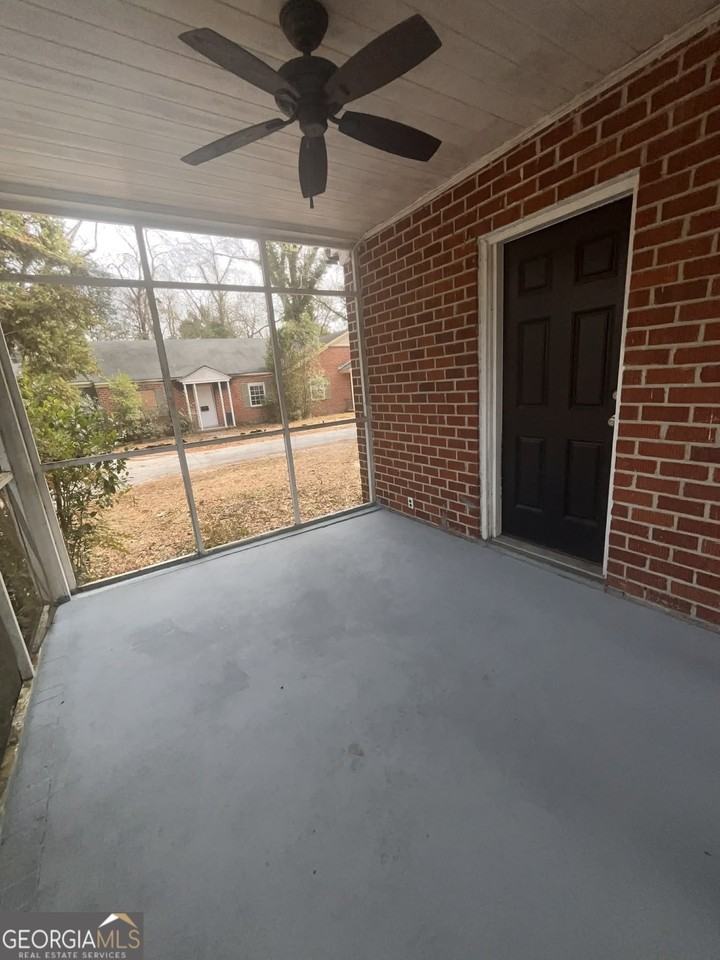 1067 Boulevard - Photo 7 of 7