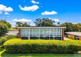 featured image of 1310 Harbor View Dr