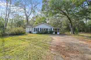 3128 Club House Rd - Photo 1 of 1