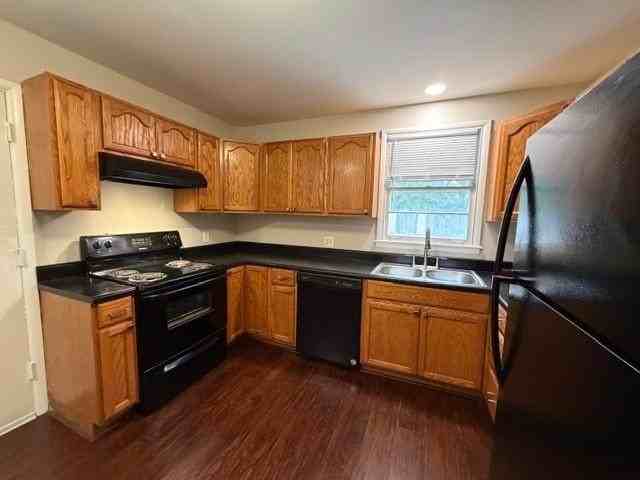 914 David Langan Dr W - Photo 3 of 23