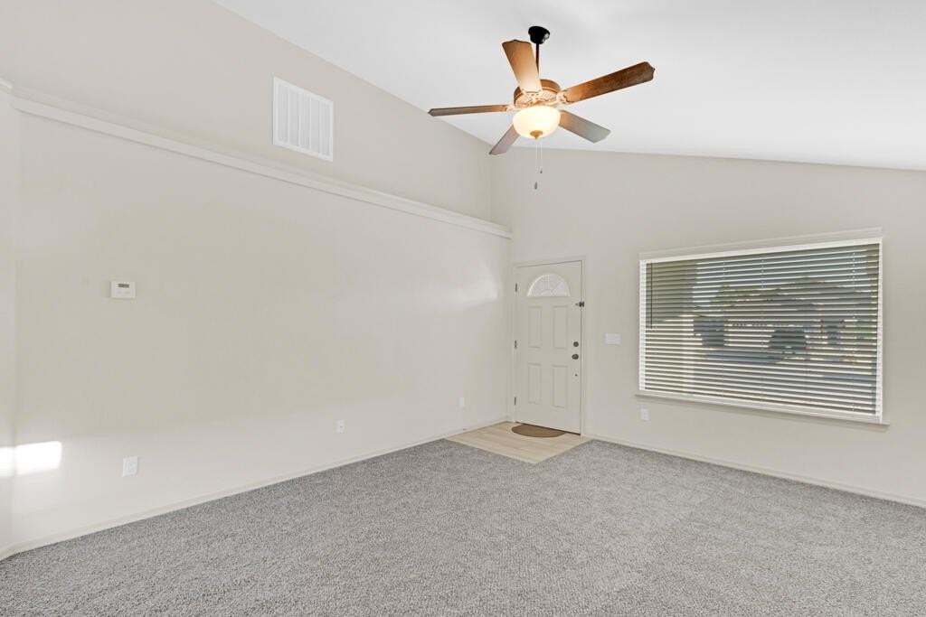 11069 Gem Valley Rd - Photo 5 of 36