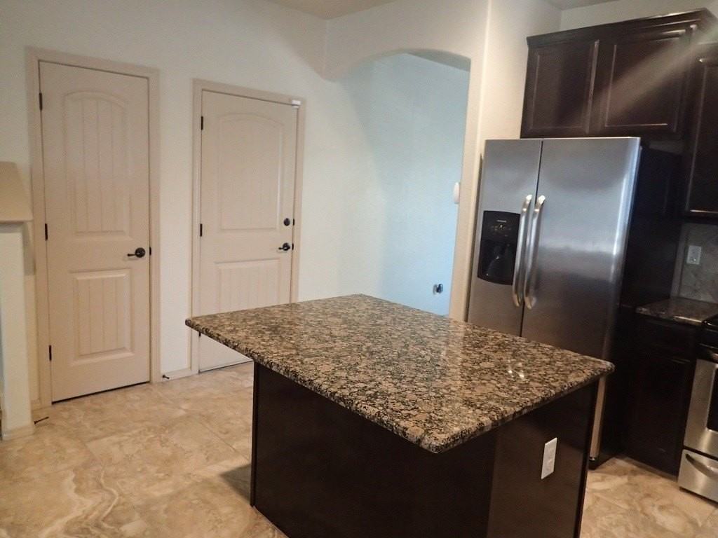 13836 Hollywood Dr - Photo 7 of 26