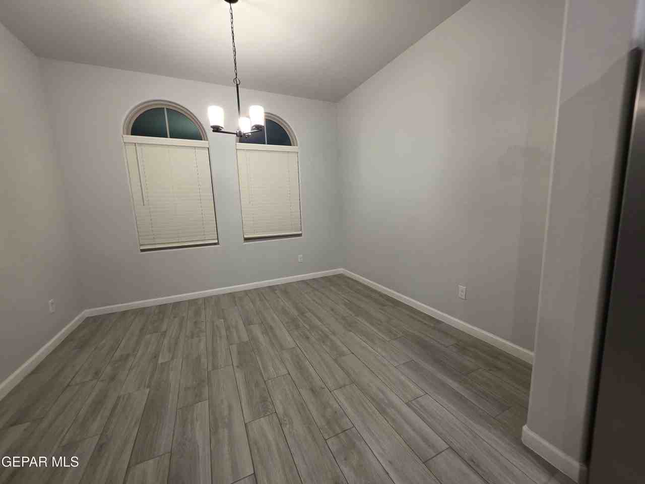 429 Soleil Rd - Photo 7 of 50