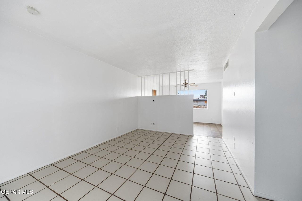 224 Cuprite Dr - Photo 2 of 17