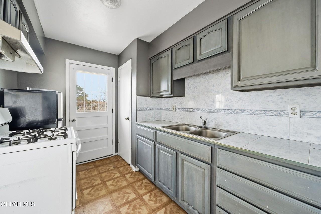 224 Cuprite Dr - Photo 6 of 17