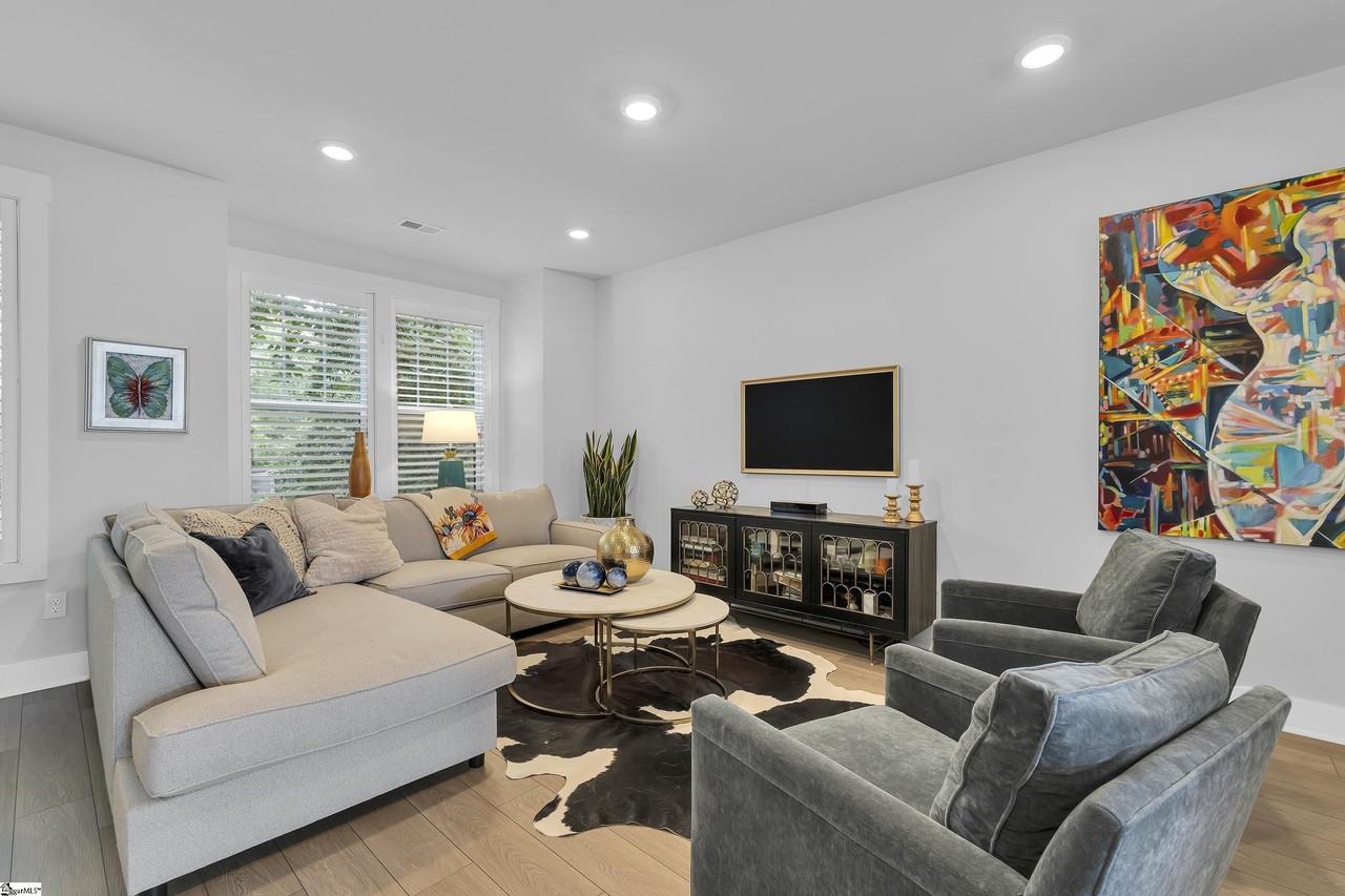 63 Millside Cir - Photo 2 of 32