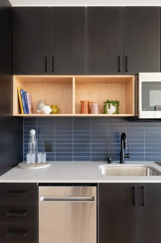 Track 66 - 836 NE 66th St - Photo 5 of 18