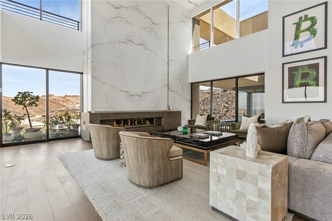 804 Dragons Eye Dr - Photo 2 of 50