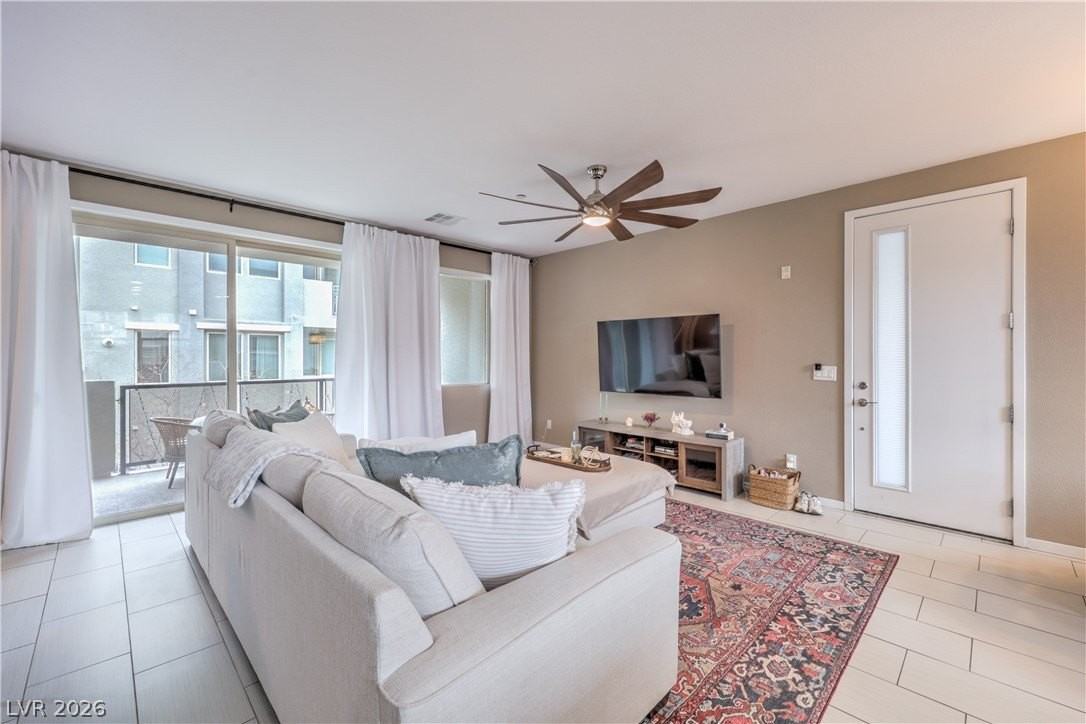 11251 Hidden Peak Ave #206 - Photo 5 of 30