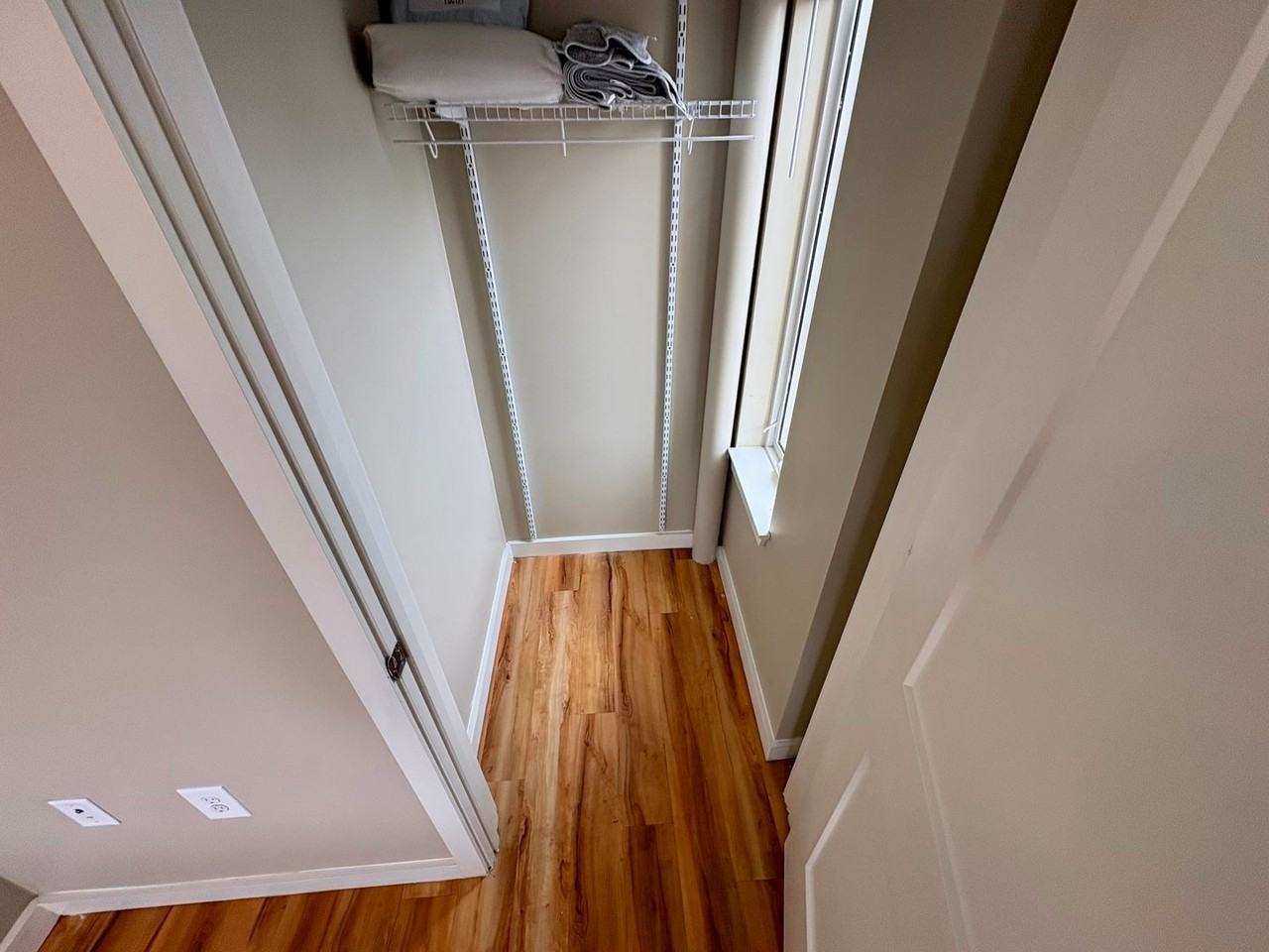 633 21st St Ne - Photo 4 of 6