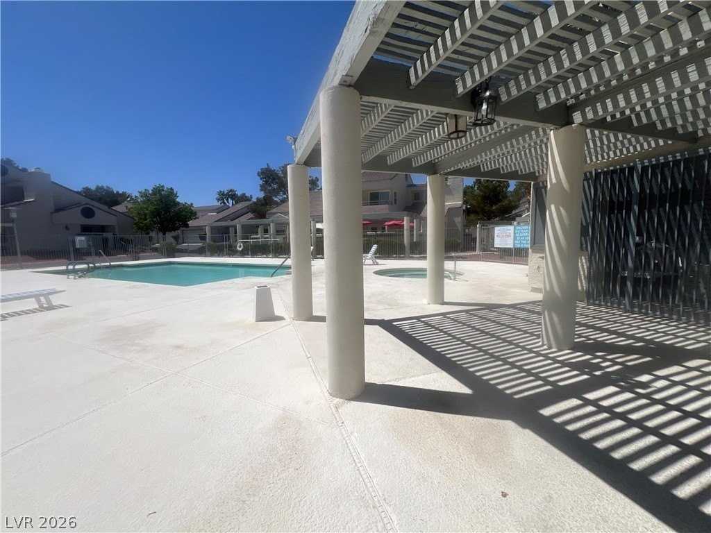 8940 Clairton Ct - Photo 5 of 50