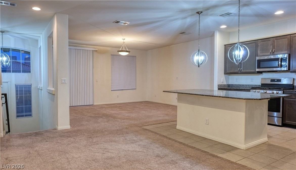 7122 Black Sage St - Photo 5 of 38