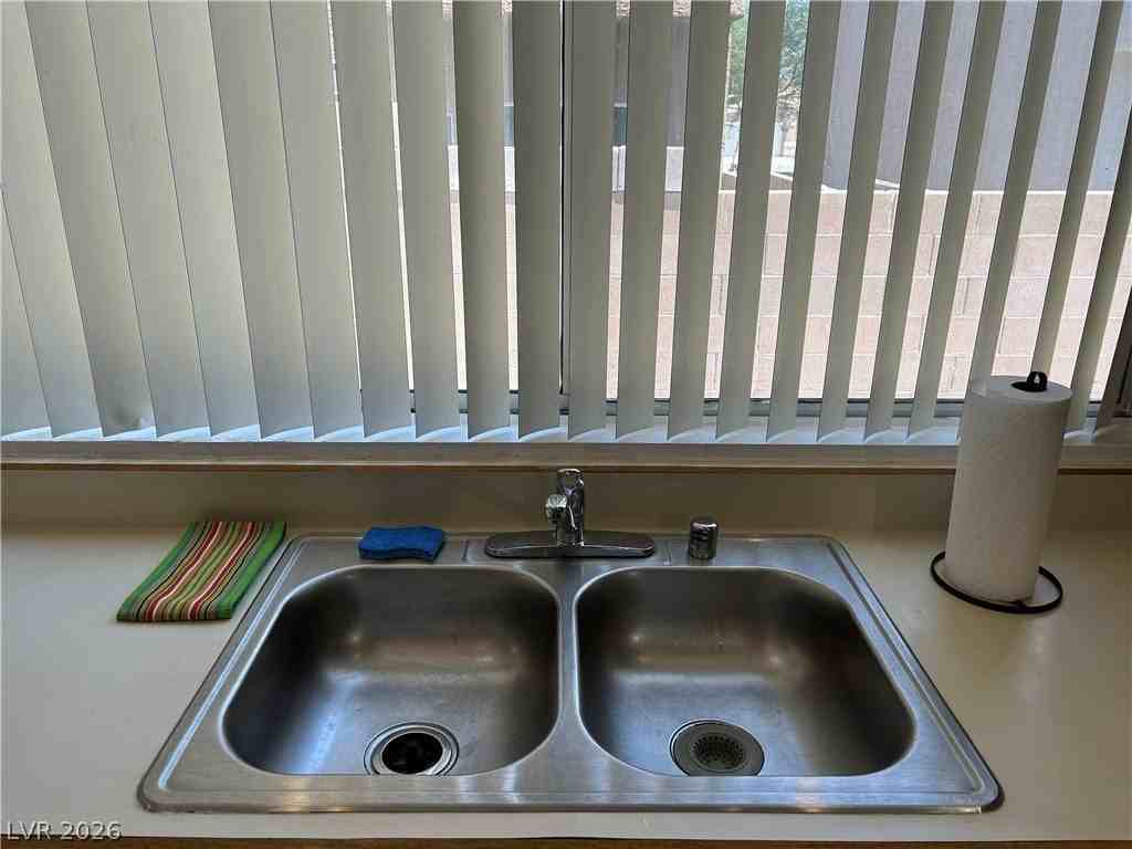 6672 Golden Pond Cir - Photo 6 of 26