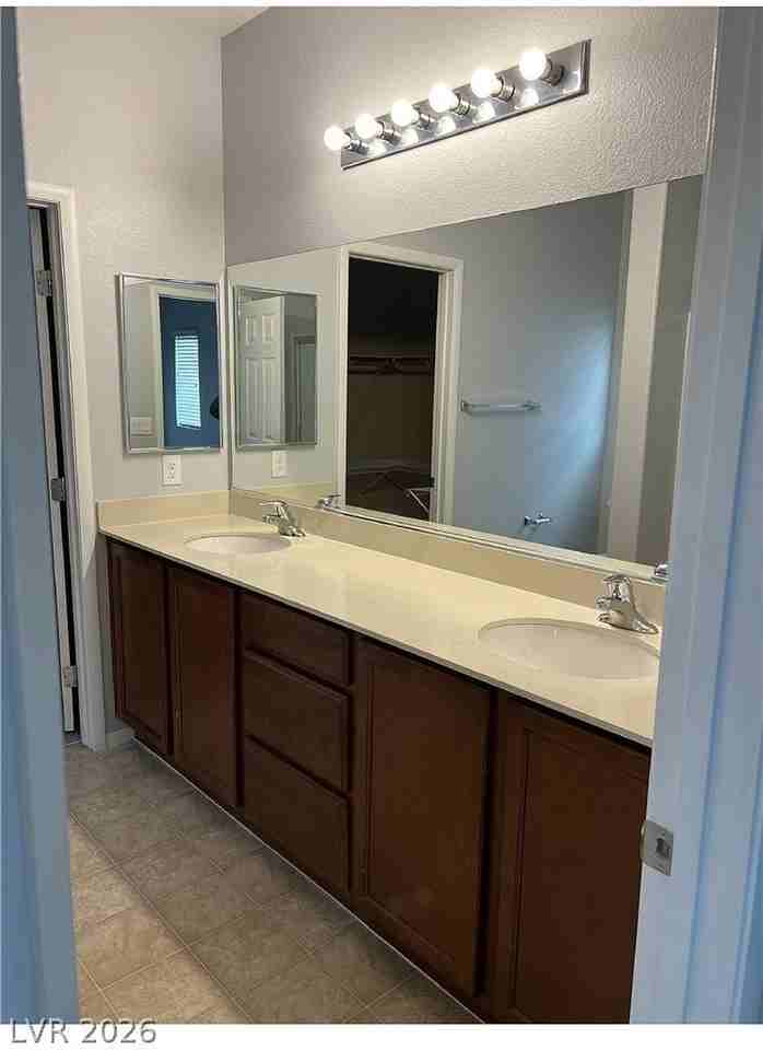 6112 Patriots Point Ct - Photo 6 of 9