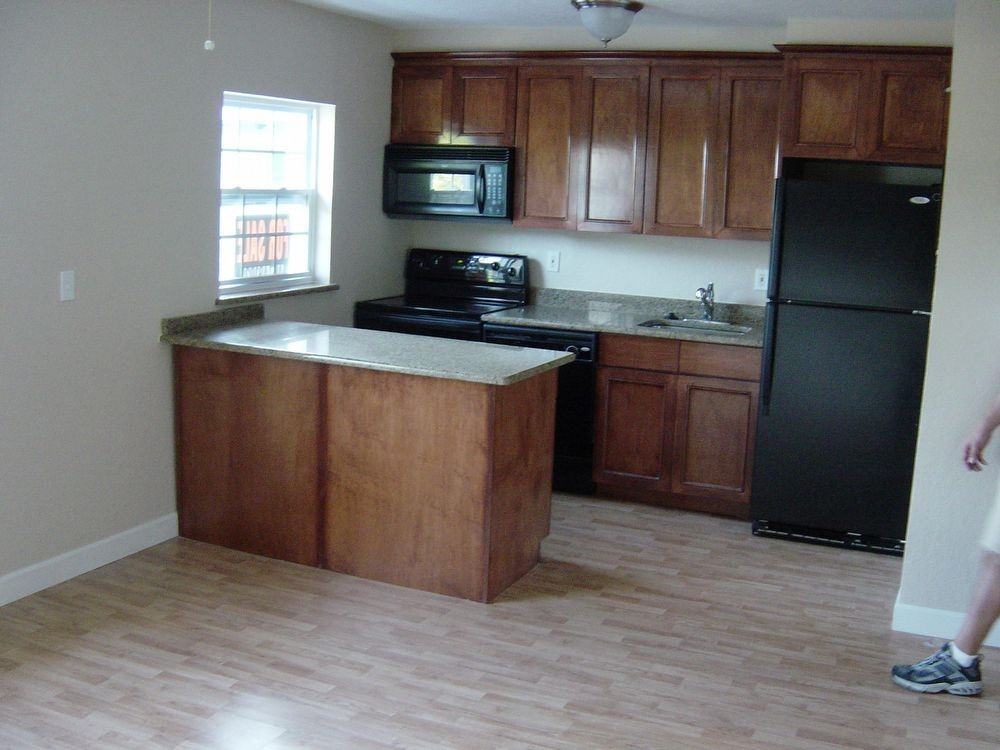 807 Weldona Ln - Photo 3 of 8