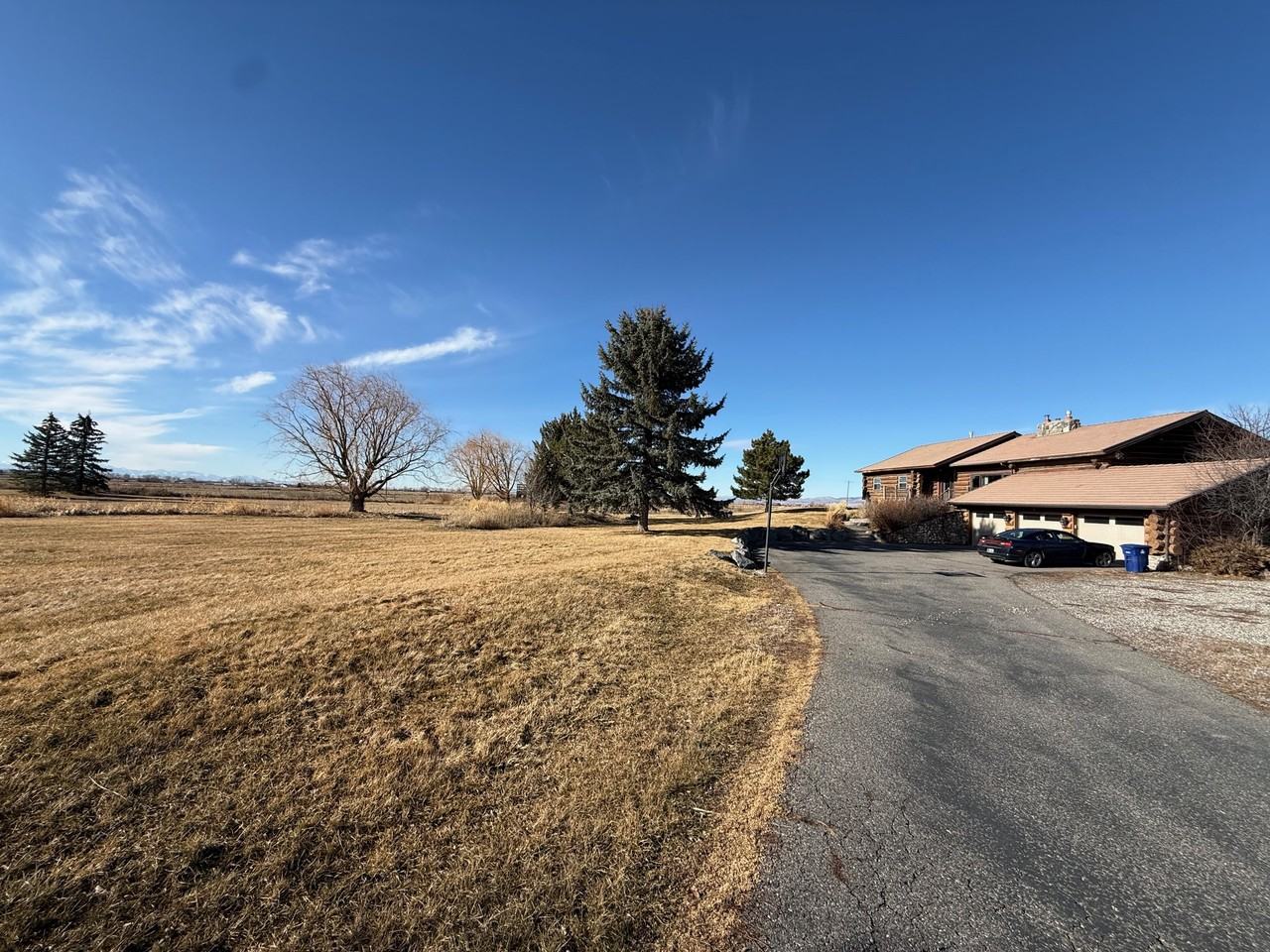 545 Coulee Dr #1 - Photo 3 of 45