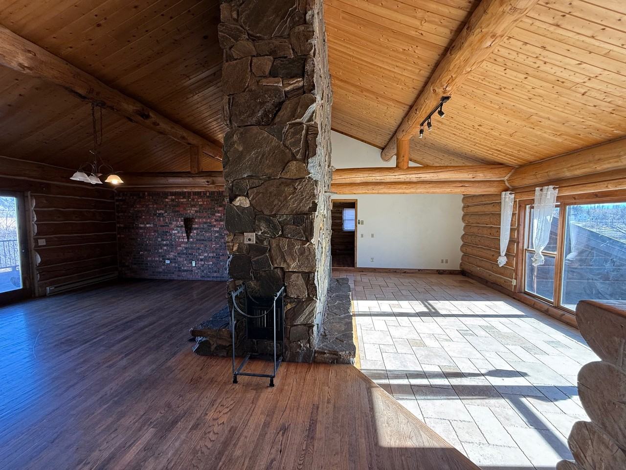 545 Coulee Dr #1 - Photo 6 of 45