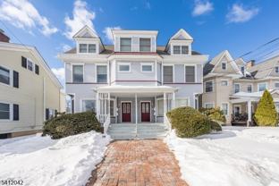 30 Sussex Ave #1 - Photo 1 of 1