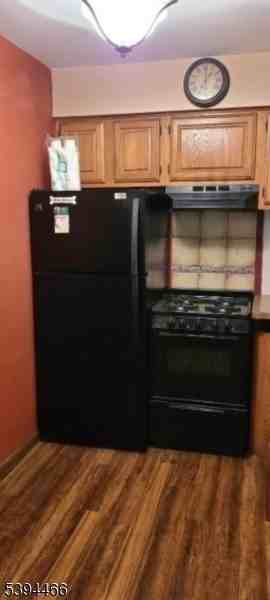 8 Steamboat Dr #11 - Photo 2 of 8