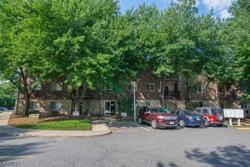 305 Federal Hill Rd - Photo 2 of 20