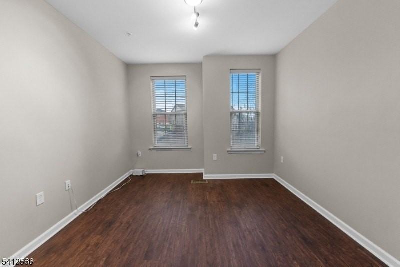 1038 Station Rd - Photo 4 of 21