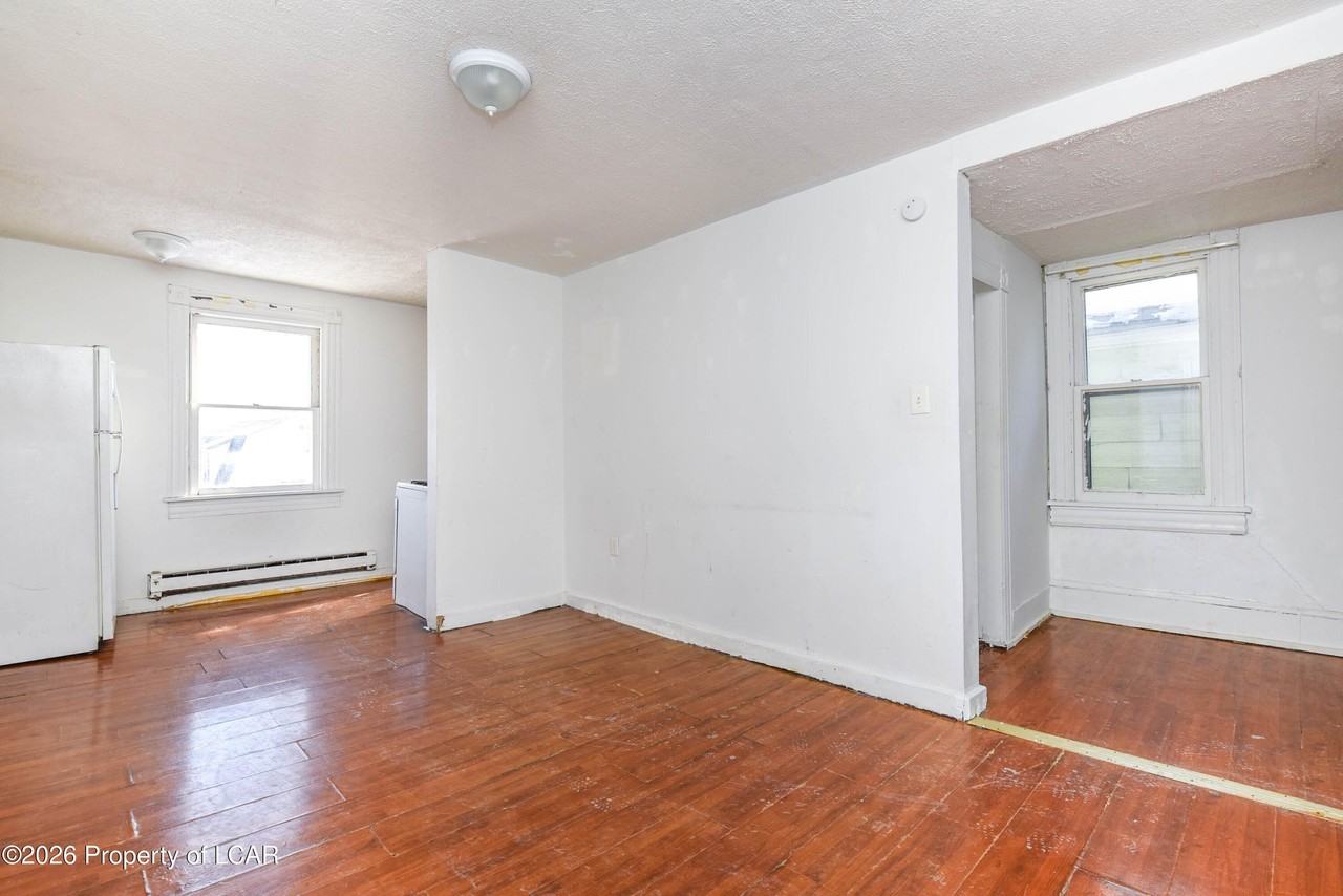 169 Madison St - Photo 3 of 29