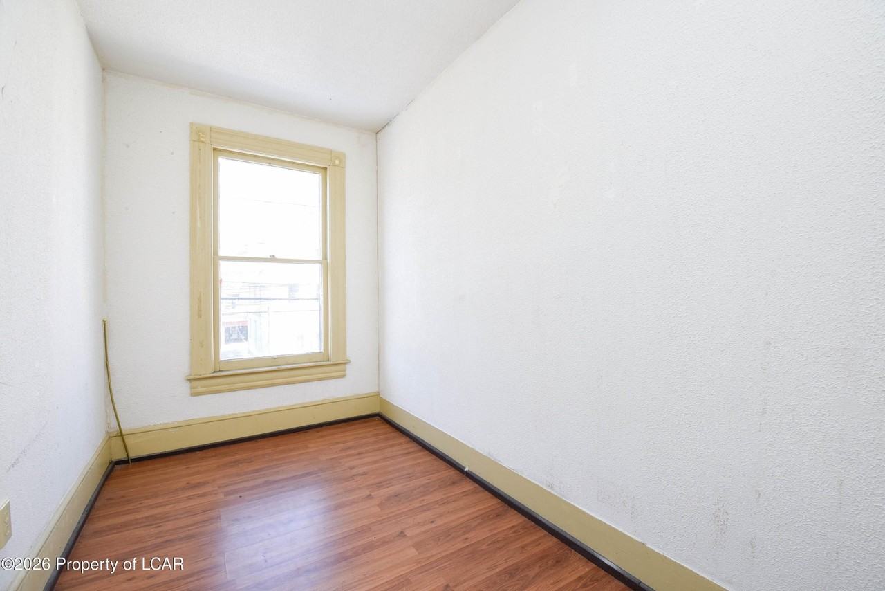 169 Madison St - Photo 7 of 29