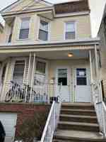 featured image of 127 W 51st St #1