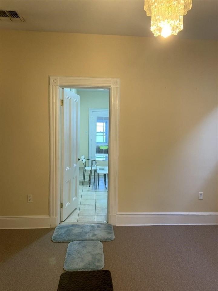 1306 Central Ave #2nd - Photo 3 of 10