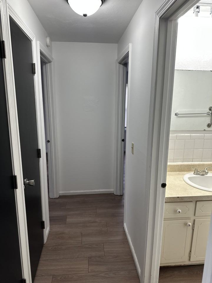 5271 Easkwick Dr. - 5201 #5201 - Photo 3 of 20