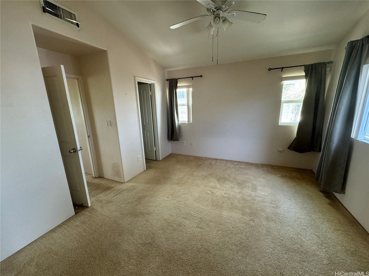 91-1077 Kaihi St - Photo 4 of 7