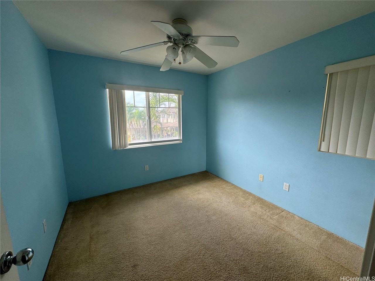 91-1077 Kaihi St - Photo 5 of 7