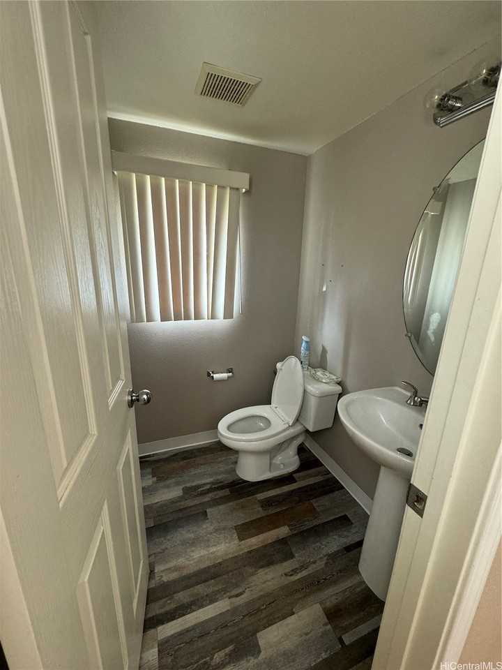 91-1077 Kaihi St - Photo 6 of 7