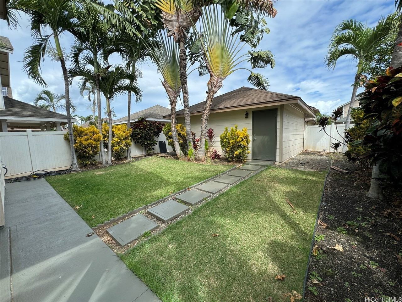 91-1077 Kaihi St - Photo 7 of 7