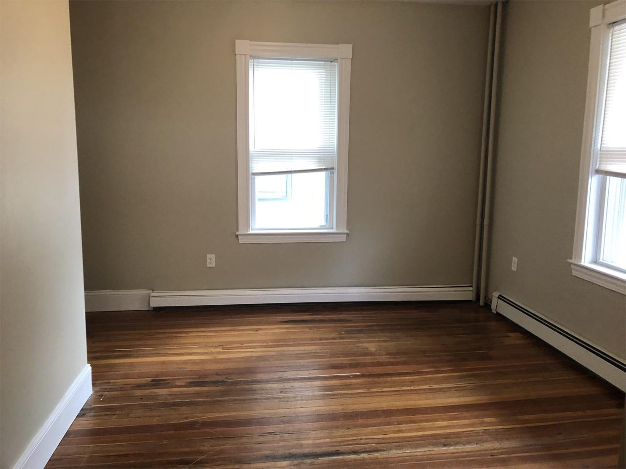 109 Congress Ave #1 - Photo 2 of 11