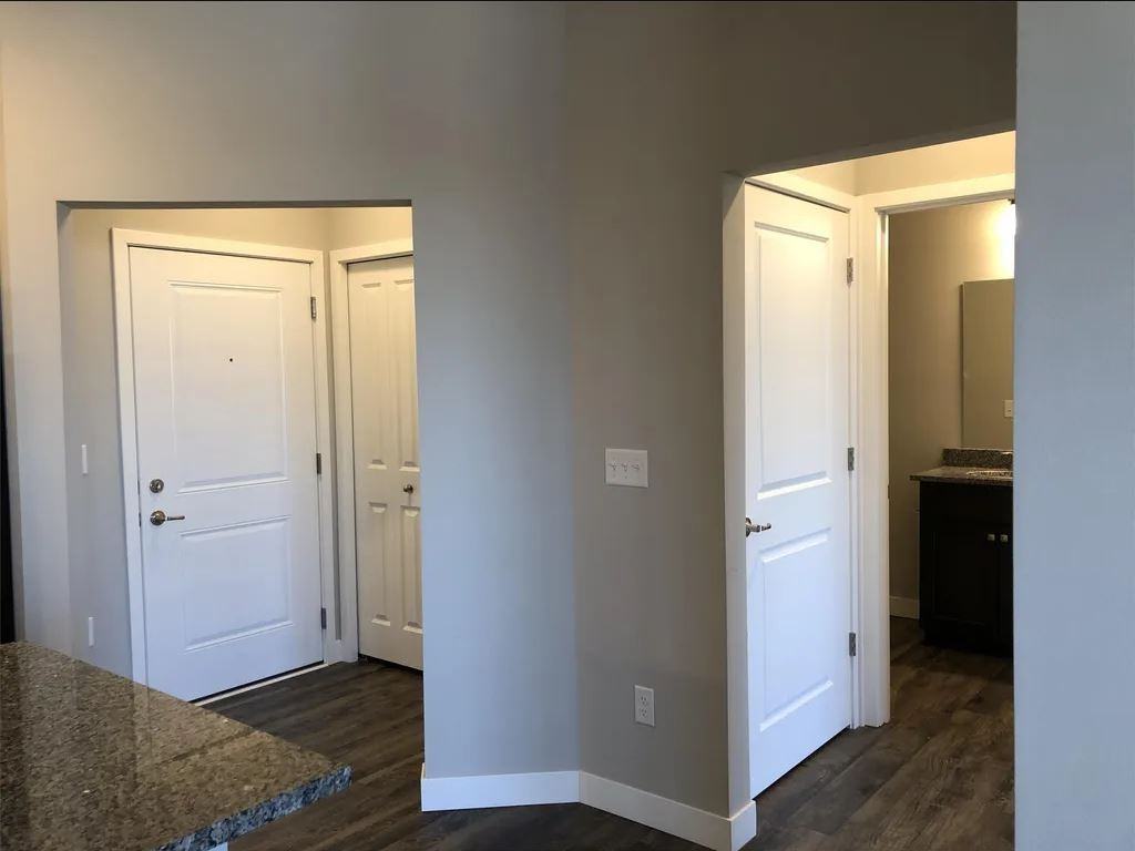 1622 Foster Rd #1622-1A - Photo 4 of 15