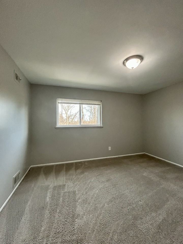 11335 Old Goddard Rd #1 - Photo 7 of 10