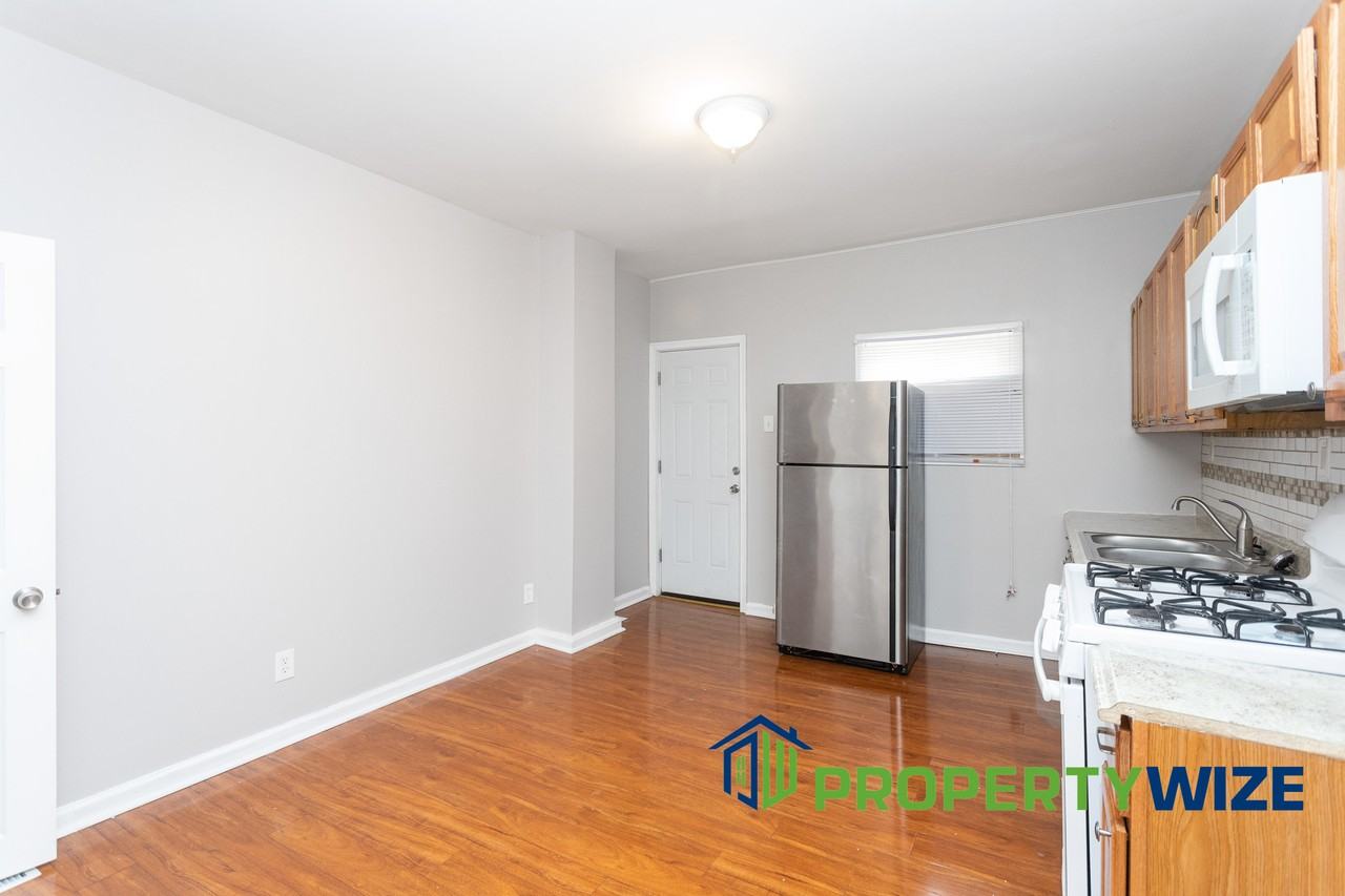 2608 Mcelderry St #1 - Photo 7 of 23