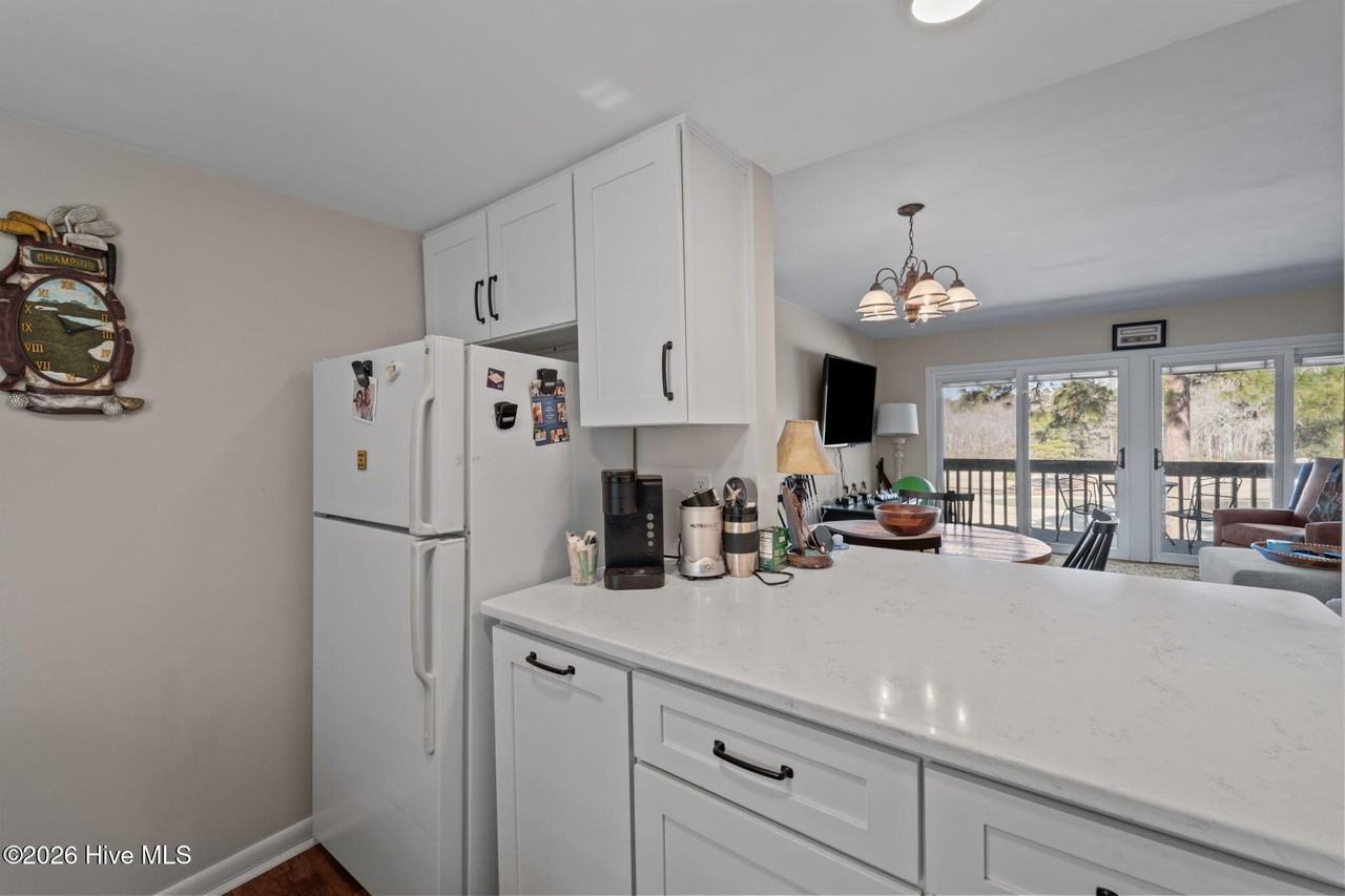 1175 Saint Andrews Dr #210 - Photo 4 of 23