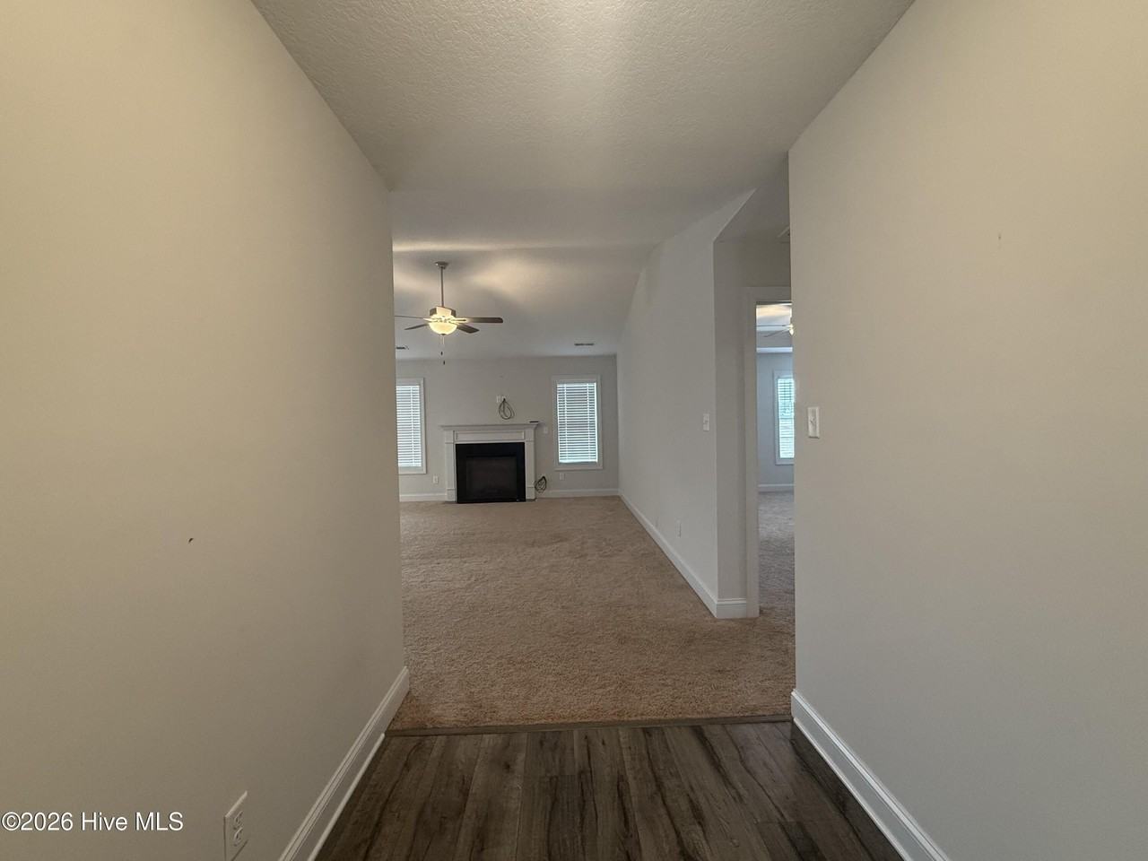 911 Uplands Ln - Photo 4 of 23