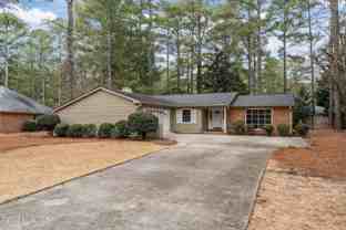 220 Westchester Cir - Photo 1 of 1