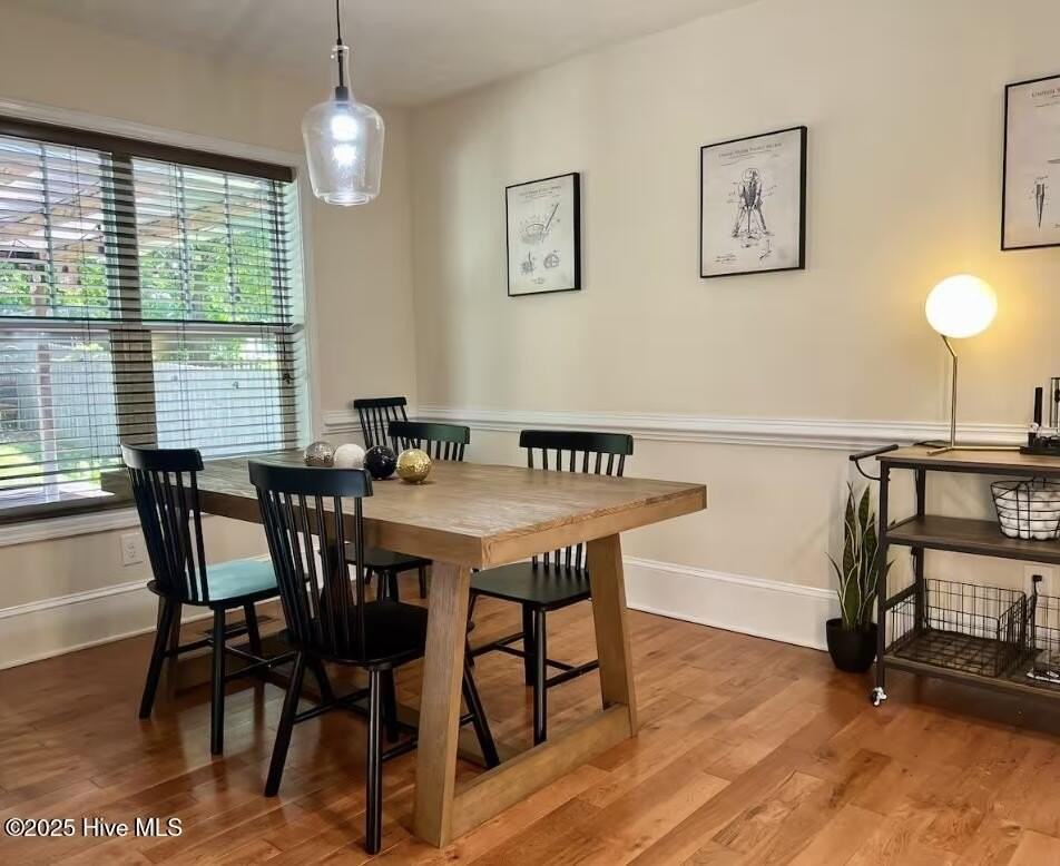 455 Ne Broad St - Photo 6 of 25