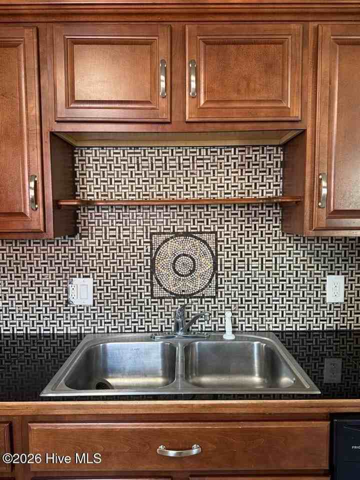 503 Nelson Dr - Photo 7 of 18