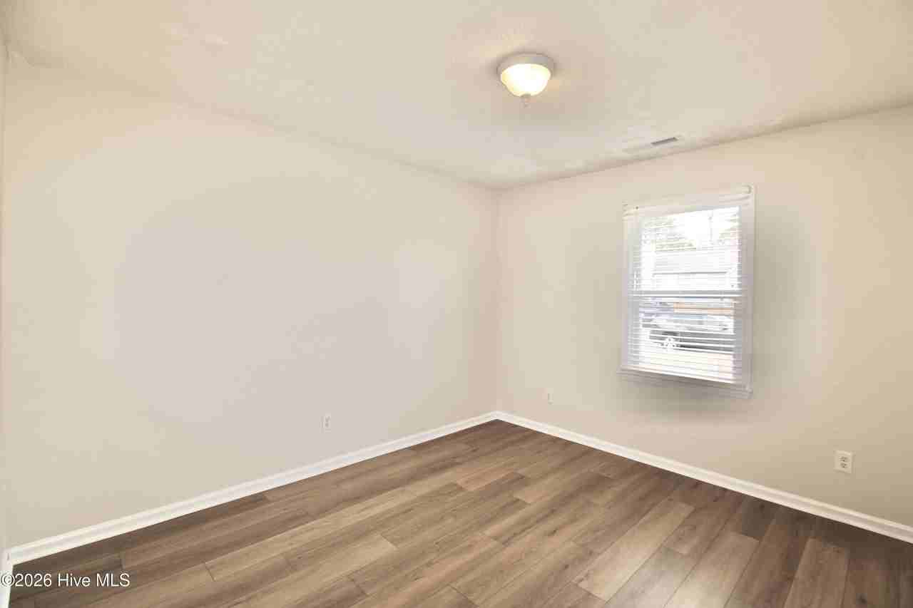 110 Hickory Grove Dr - Photo 6 of 14